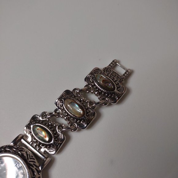 Very Awesome Silver Tone Metal Analog Strada Watch - Picture 3 of 13